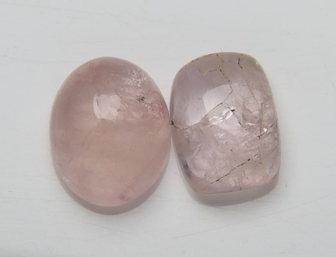 Wonderful " Natural Morganite " 3.26 cts Natural Morganite Pair: No Reserve! Title: Wonderful " Natural Morganite " 3.26 cts Natural Morganite Pair Additional Information: Gemstone : Natural Morganite Shape and Cut : Oval, Rectengular Cabochon Weight : 3.26 carats