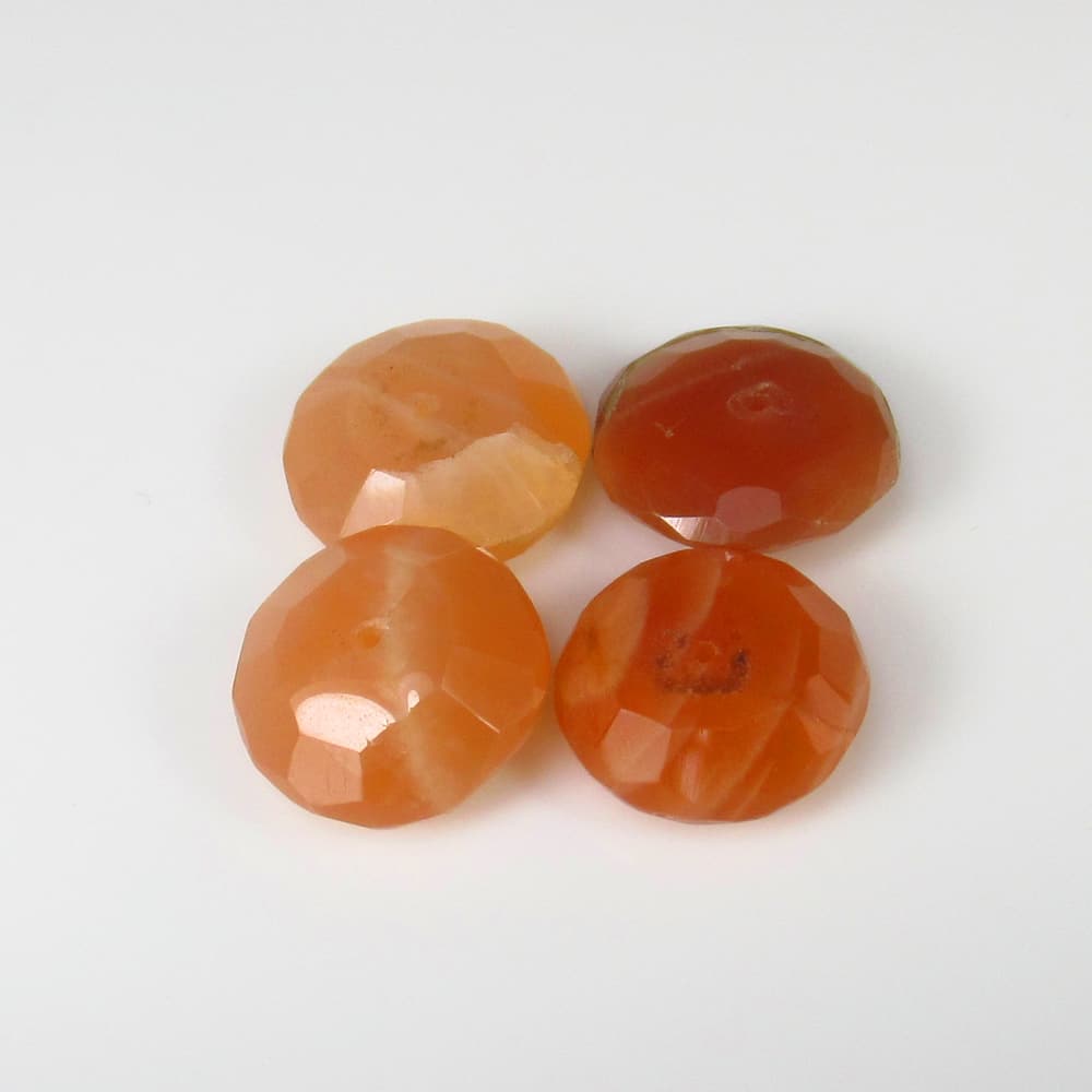 17.00 Ct - Natural Moonstone Beads: No Reserve! Title/Content: 17.00 Ct - Natural Moonstone Beads GemstoneMoonstone Beads Weight: 17.00 Dimensions: 10.6 - 11.2 mm Description: Pieces : 4 No's / Shape : Drilled Round Beads / Color : Oran