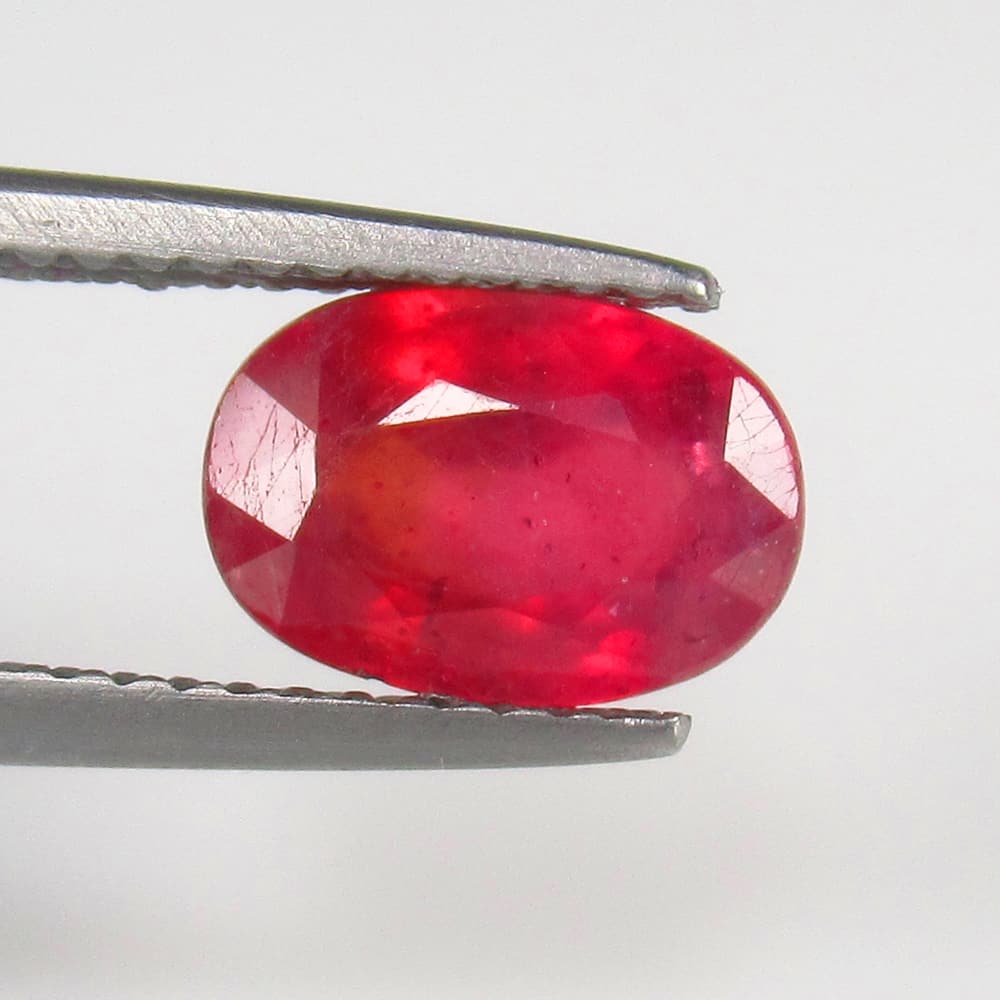 Natural Red Ruby - 2.30 Ct (1 of 2)
