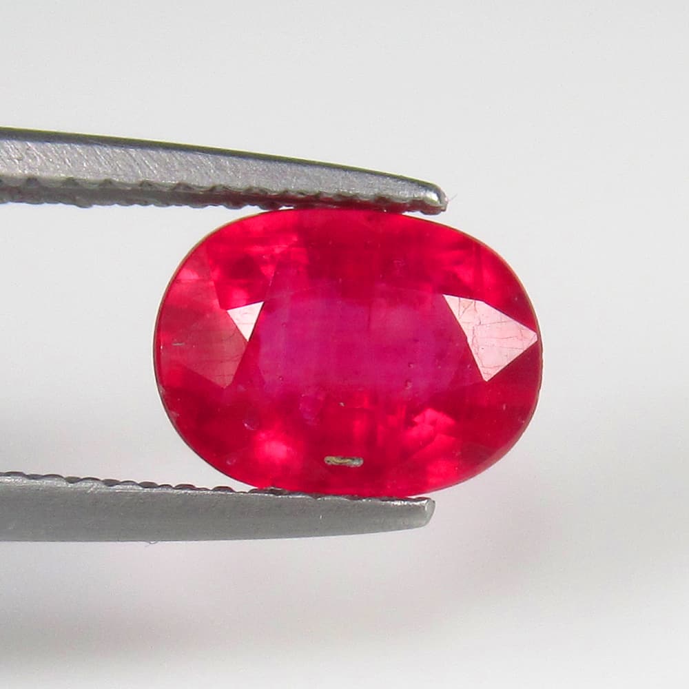 Natural Red Ruby - 2.86 Ct (1 of 2)