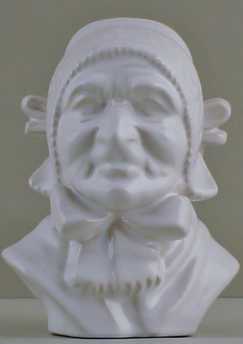 Michael Andersen female bust in stoneware.: Michael Andersen female bust in stoneware. In perfect condition. 13.5 cm. high. Reserve: $49.00 Shipping: Domestic: Shipping rates are determined by destination International: Foreign shipping rates a