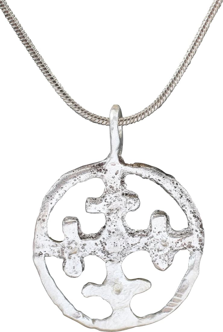 RARE CRUSADER'S CROSS PENDANT NECKLACE, 11th-13th CENTURY. (1 of 4)