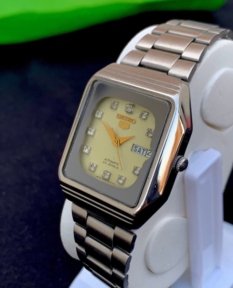 Vintage Seiko Automatic 6319-5180 With Day / Date (1 of 7)