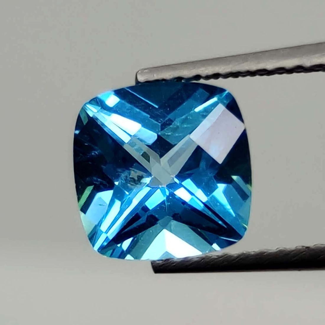 2.60 ct Natural Paraiba Topaz -Top Grade (1 of 2)