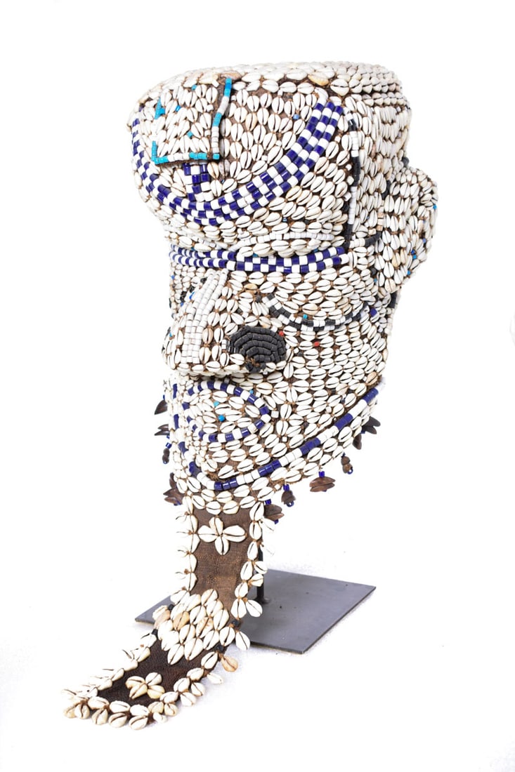 Royal Mask - Beads, Cauri, Wood - Bwoom - Kuba - DR Congo (1 of 8)