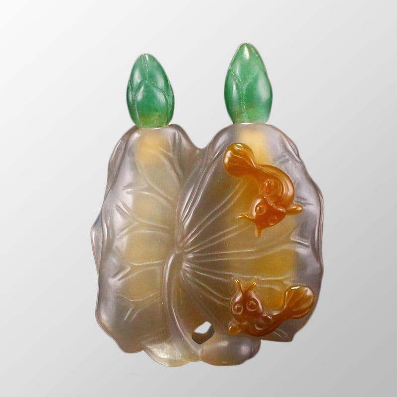Chinese Lotus Leaf Shape Agate Snuff Bottle (1 of 8)