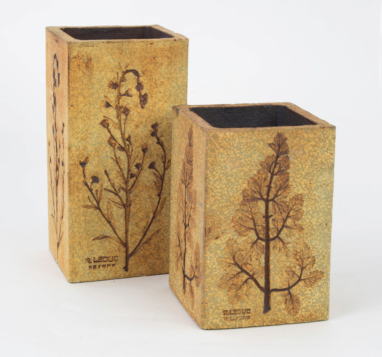 Mid century French imprinted with plants Raymonde Leduc Vallauris (1 of 4)