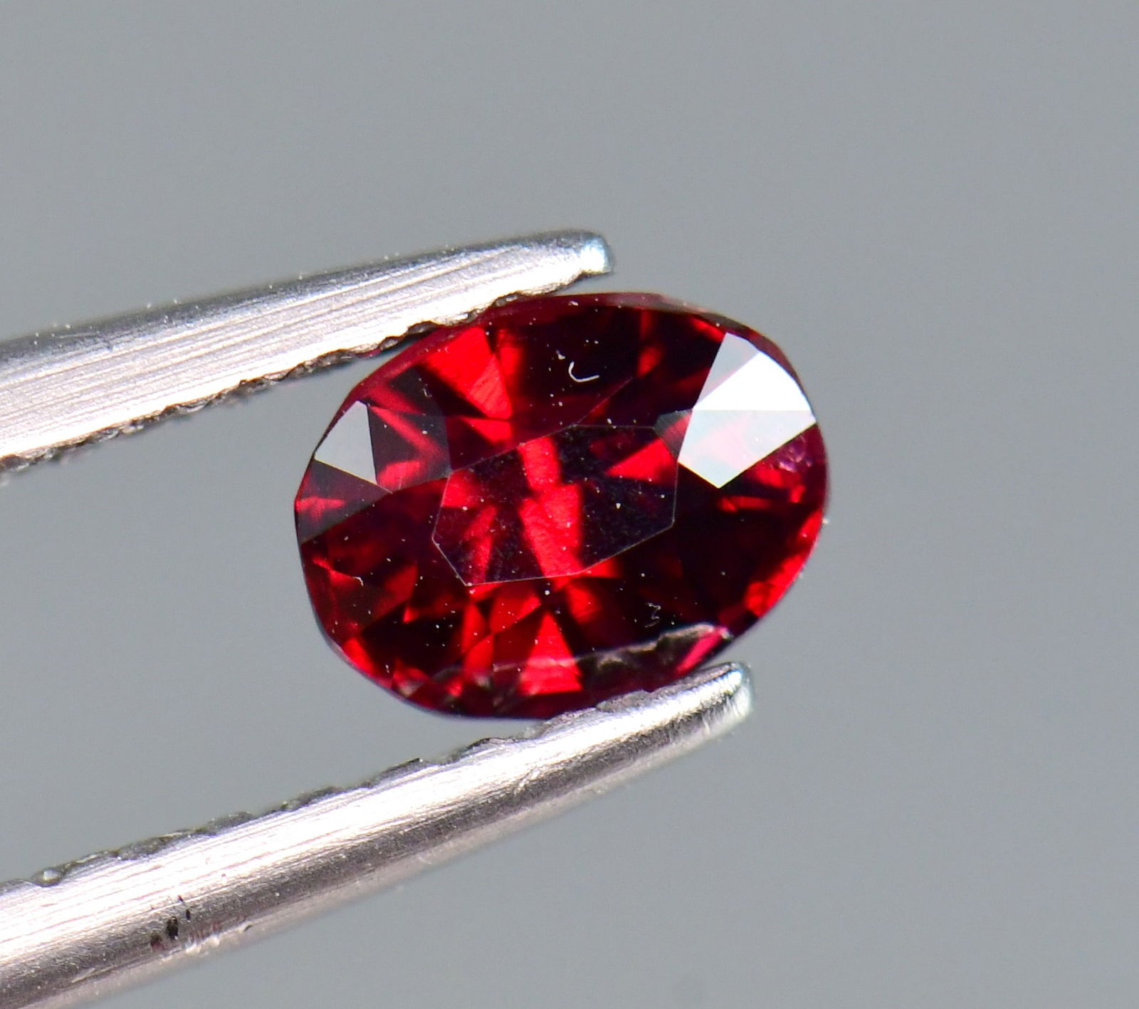 0.60 Carats Stunning Rare Natural Red Spinel Gemstone (1 of 5)