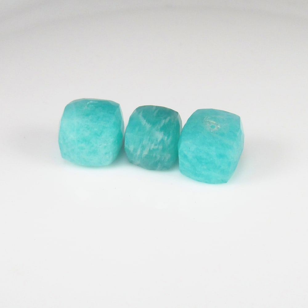 12.77 Ct - Natural Amazonite Beads (1 of 2)