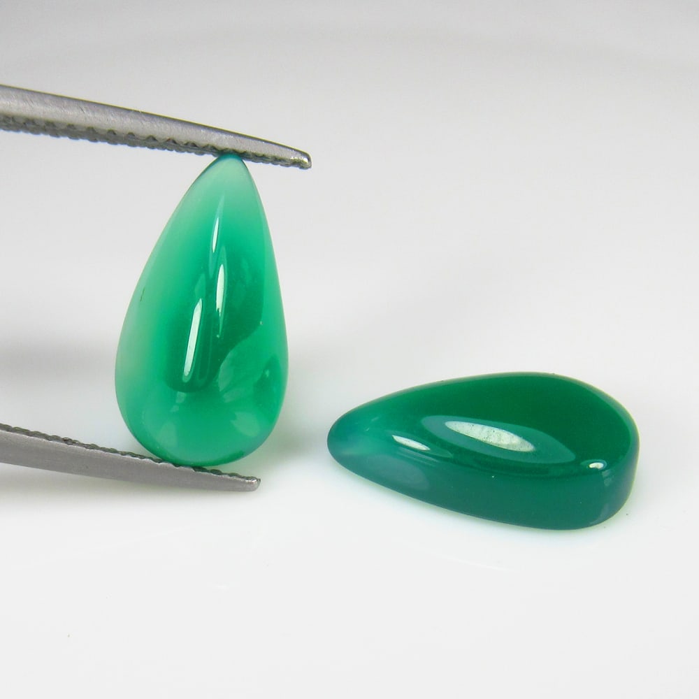 6.73 Ct - Natural Onyx Pair (1 of 2)