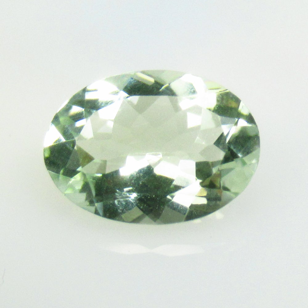4.83 Ctw Natural Green Amethyst Oval Cut (1 of 2)