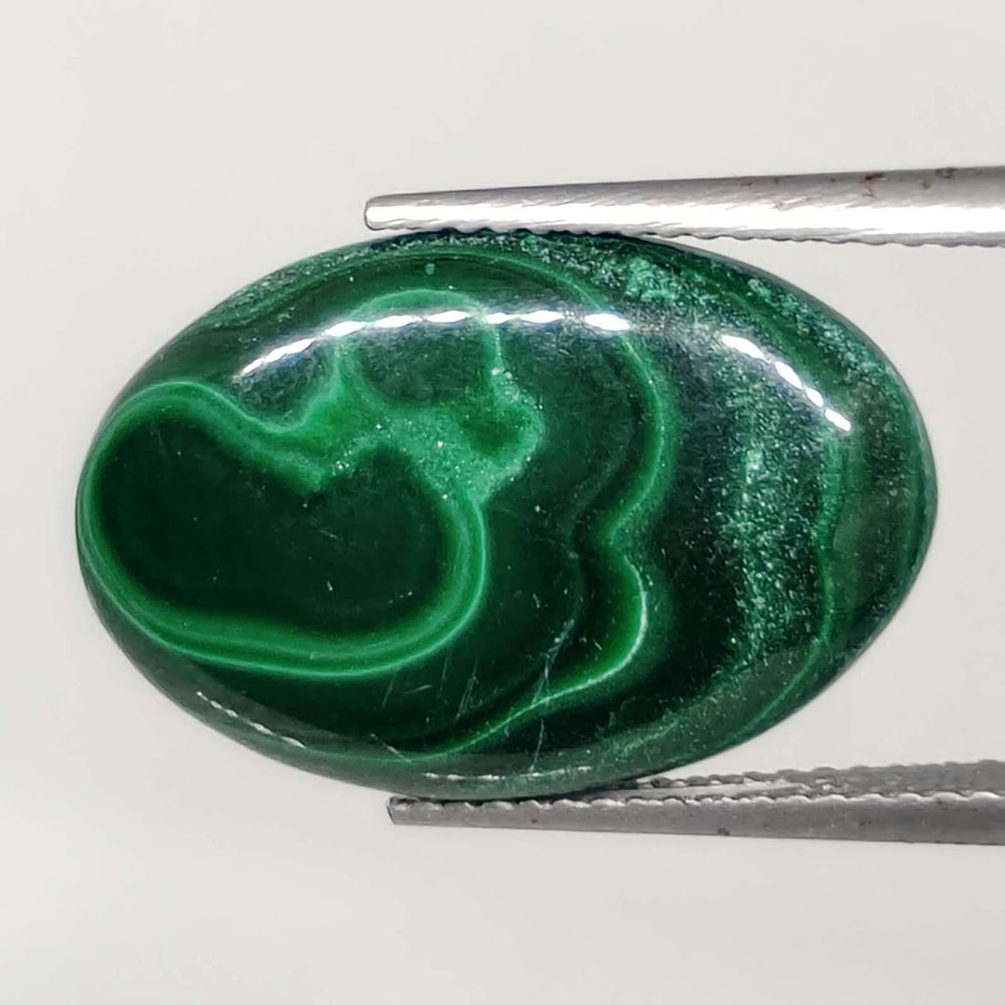 12.40 Ct Natural Malachite: No Reserve! Title: 12.40 Ct Natural Malachite Additional Information: Gemstones: Natural Malachite Carat Weights: 12.40 ct Size/Dimensions: 20 X 13.60 X 3.60 mm Approx Materials & Techniques: Malachit