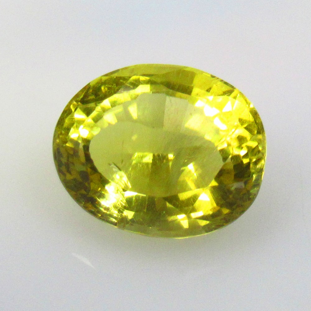 7.73 Ctw Natural Lemon Quartz Oval Cut: No Reserve! Title: 7.73 Ctw Natural Lemon Quartz Oval Cut Stone Clarity: VVS Gemstones: Natural Lemon Quartz Carat Weights: 7.73 Size/Dimensions: 14.20 x 11.60 x 8.00 mm Additional Information: Good L