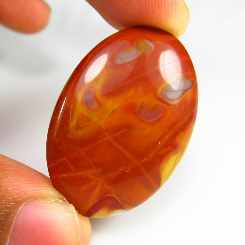 Natural Jasper - 36.91 Ct: No Reserve! Title: Natural Jasper - 36.91 Ct Origin: Brazil Weight: 36.91 Size/Dimensions: 36.0 x 25.0 x 5.2 mm Additional Information: Pieces : 1 No's / Shape : Oval Cabochon / Color : Red / Clarity