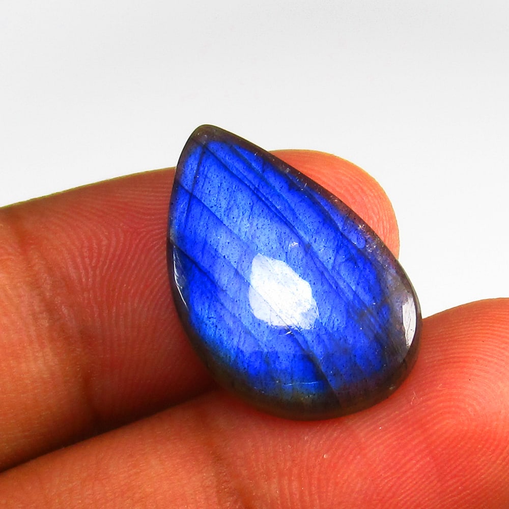 Natural Labradoeite - 12.59 Ct (1 of 2)