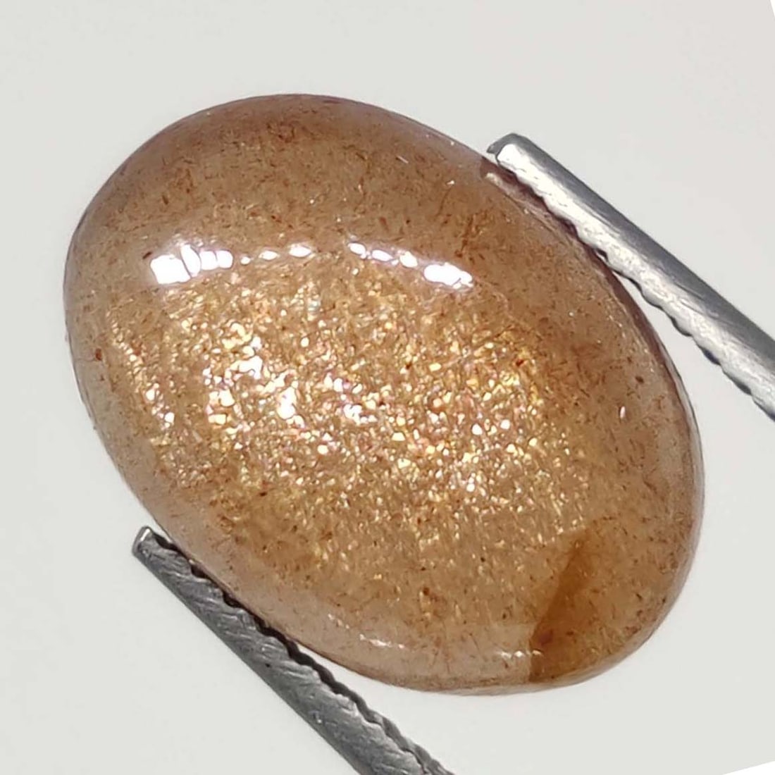 5.30 ct Natural Sunstone: No Reserve! Title: 5.30 ct Natural Sunstone Additional Information: Gemstones: Natural Sunstone Carat Weights: 5.30 ct Size/Dimensions: 13.70 X 9.70 X 5 mm Materials & Techniques: Sunstone Shipping: D