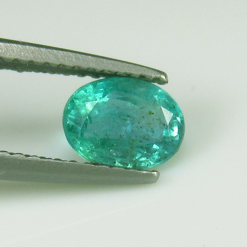 0.97 Ct - Natural Emerald (1 of 2)
