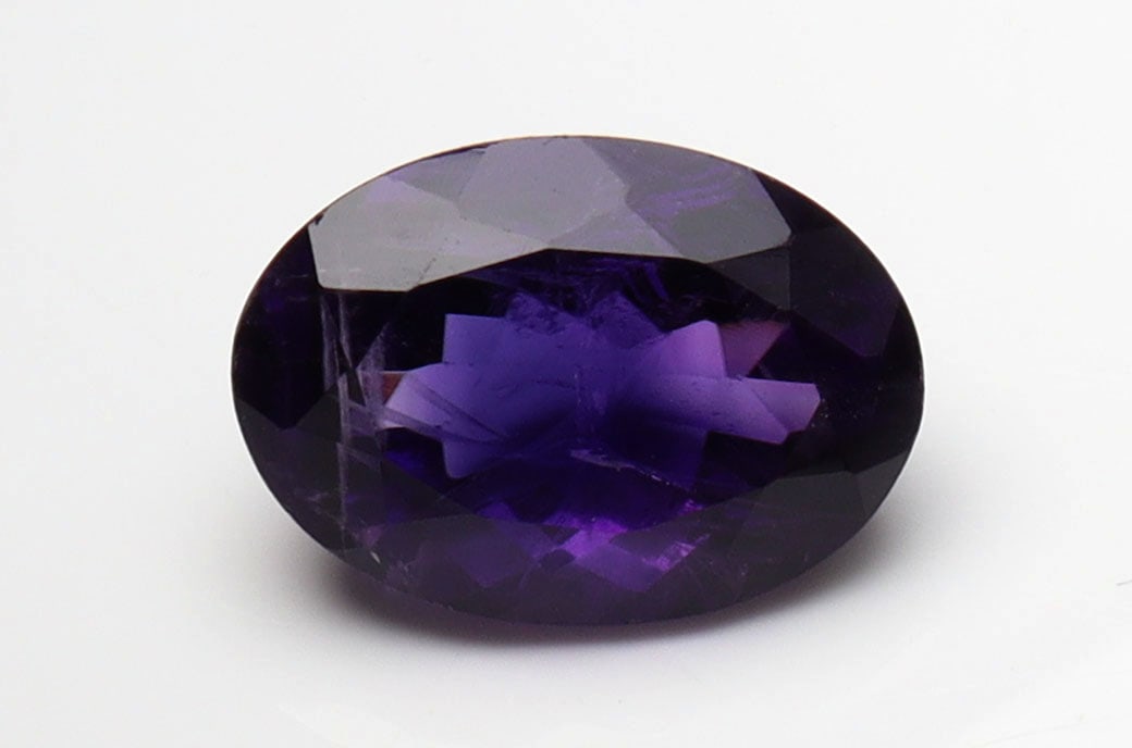 Delightful " Natural African Amethyst " 5.66 cts Natural Amethyst (1 of 4)