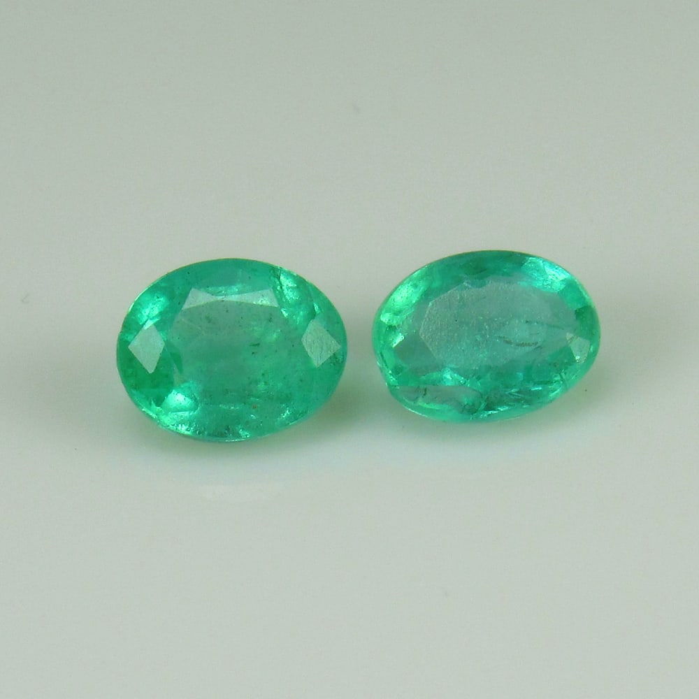 0.63 Ct - Natural Emerald Pair (1 of 3)