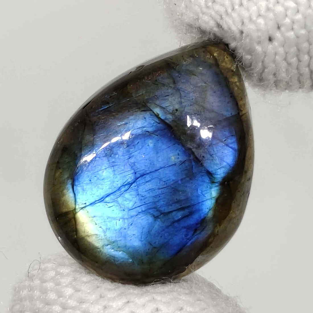 17.75 Ct "Stunning" Natural Deep Blue Labradorite (1 of 1)