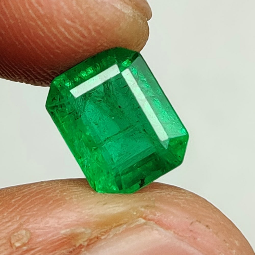 2.11 Ctw Natural Zambian Emerald Octagon Cut (1 of 4)