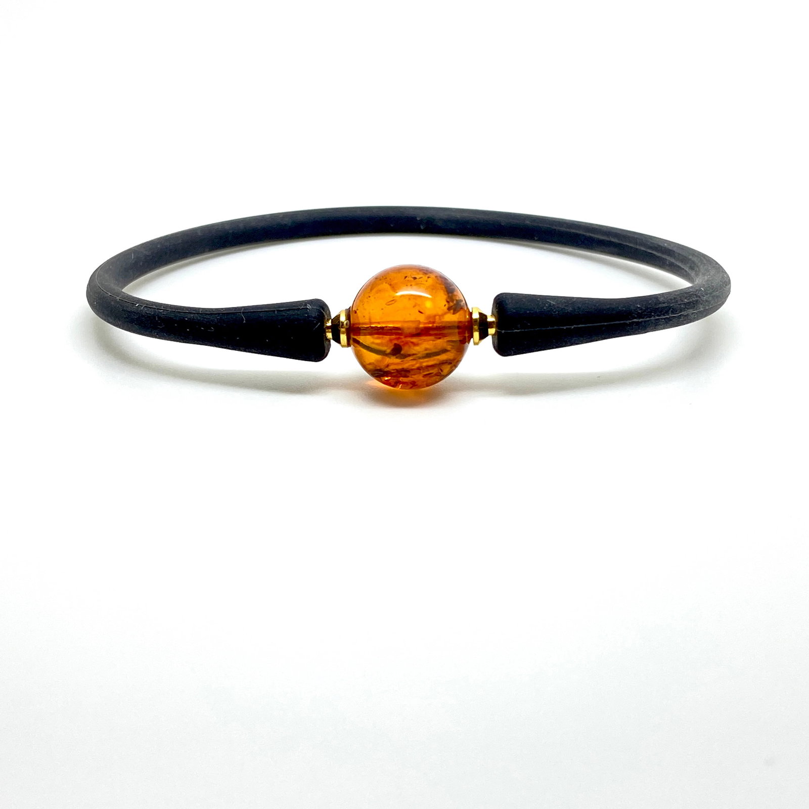 Splendid Amber Bracelet made from Round Amber bead: Title: Splendid Amber Bracelet made from Round Amber bead Metal: None Gemstones: Amber Weight: 4.7 g Size: Bead size: 13.0 mm Bead size: 0.512 inches Wrist length: 190.0 mm Made of: Whole Stone Additi