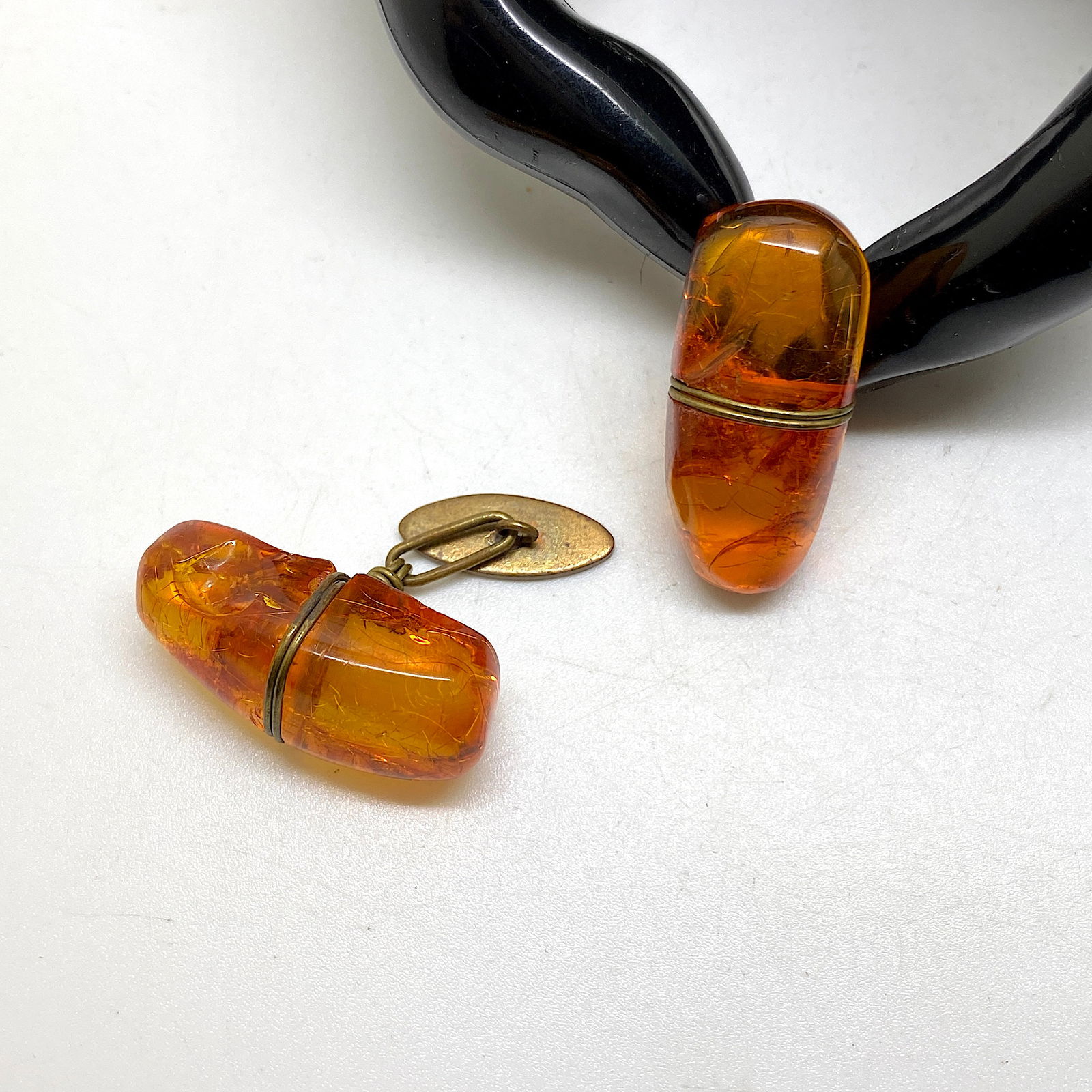 Impressive Unique Vintage Amber Cufflinks (1 of 6)