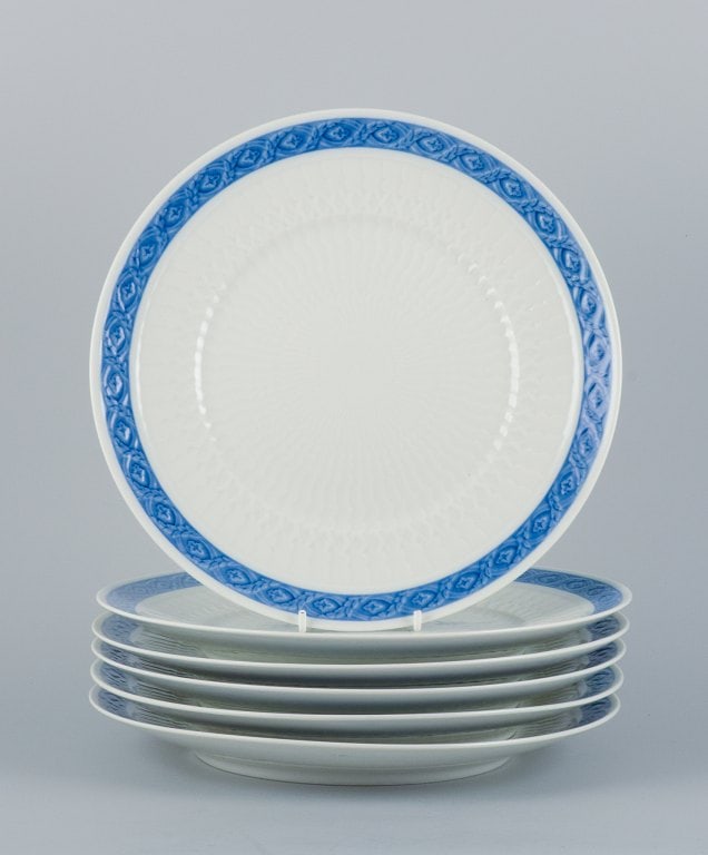 Royal Copenhagen Blue Fan, six dinner plates.: Royal Copenhagen Blue Fan, six dinner plates. 1969-74. Designed by Arnold Krog in 1909. Model number 1212/11519. Marked. In perfect condition. First factory quality. Dimensions: 25.5 cm. Reserve: $336