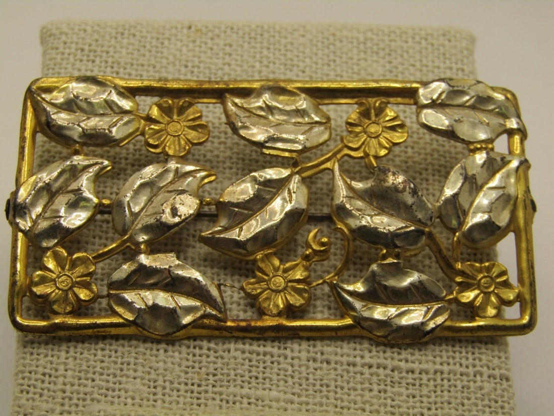 Vintage 10kt G.F.Art Nouveau Floral Leaves Brooch, Two-Tone, Early 1900's (1 of 7)