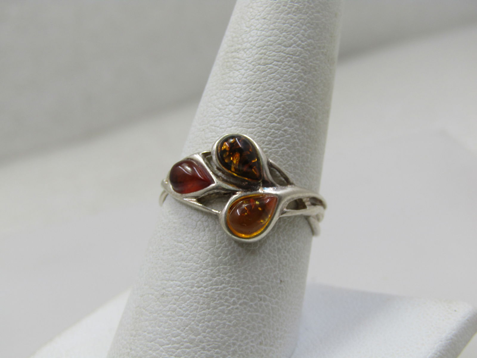 Vintage Sterling Triple Amber Ring, Sz. 9, Intertwined Band (1 of 8)