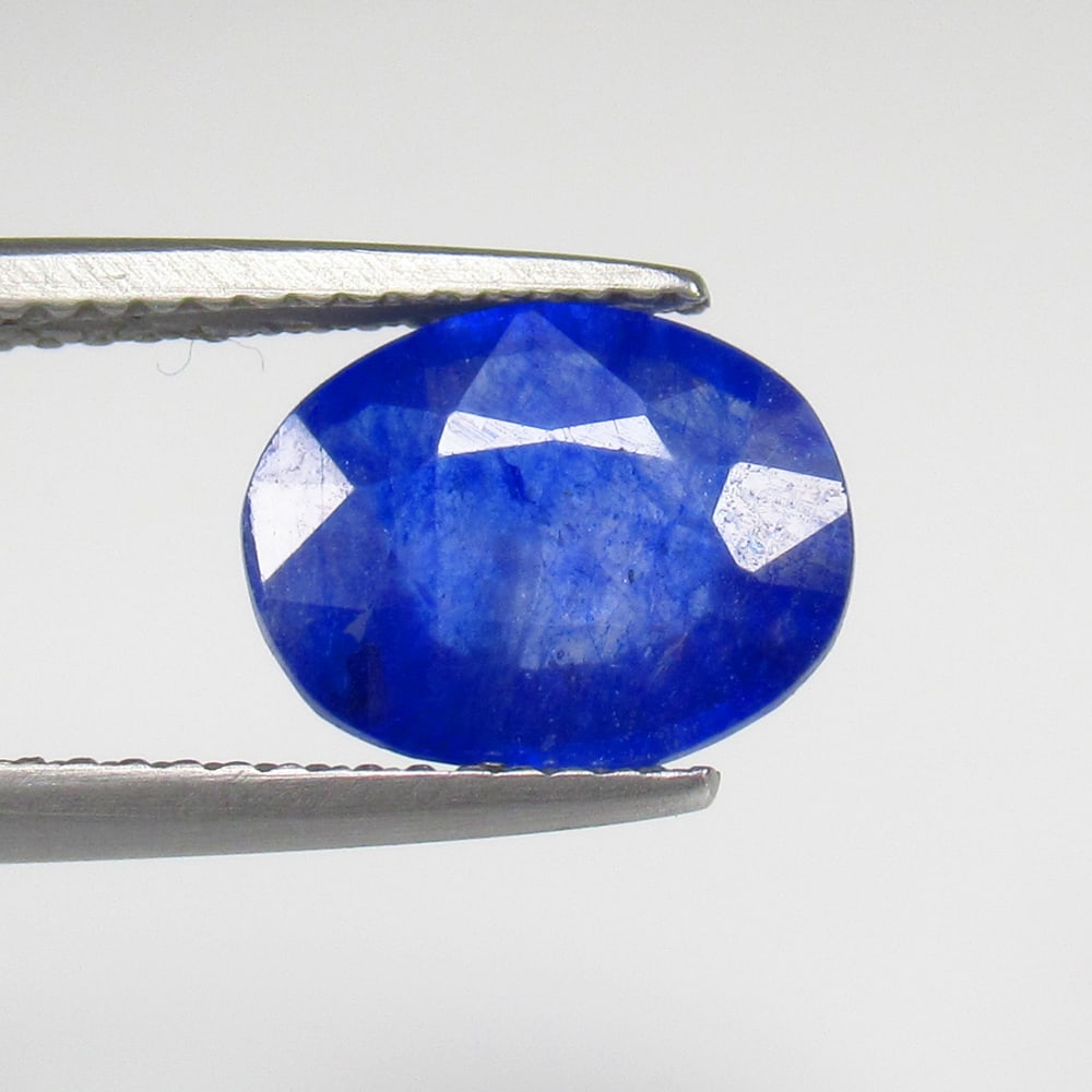 Natural Diffusion Sapphire - 3.78 Ct (1 of 2)