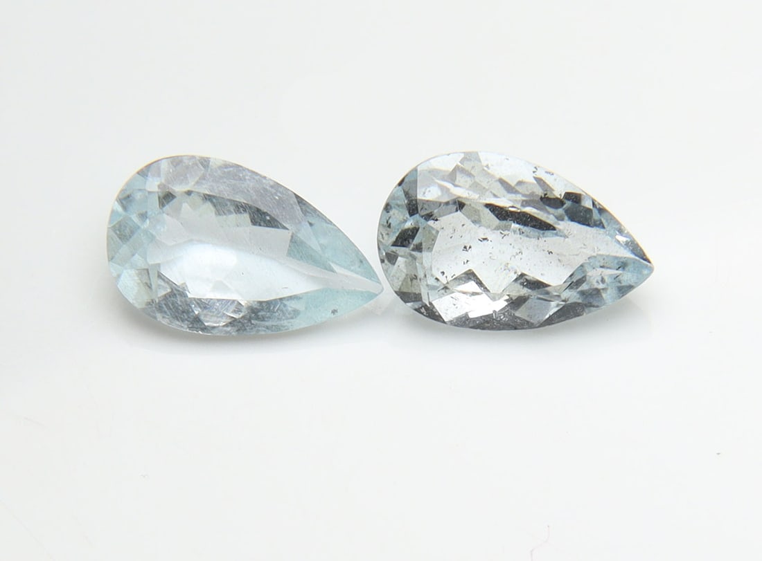 Marvellous " Natural Aquamarine " 1.40 Cts Natural Aquamarine Pair: No Reserve! Title: Marvellous " Natural Aquamarine " 1.40 Cts Natural Aquamarine Pair Additional Information: Gemstone : Natural Aquamarine Origin : Australia Weight : 1.40 carats Dimensions : 8x5 mm,