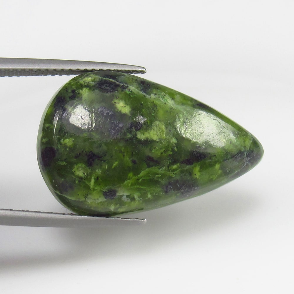 18.29 Ct - Natural Tree Jasper: No Reserve! Title: 18.29 Ct - Natural Tree Jasper Additional Information: Gemstone Gemstones: Jasper Carat Weights: 18.29 Size/Dimensions: 28.0 x 16.5 x 6.0 mm Additional Information: Pieces : 1 No's 