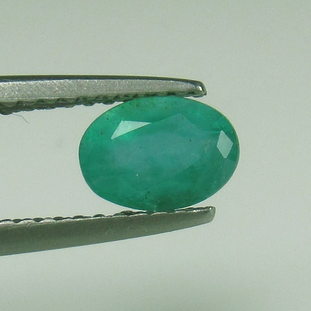 0.67 Ct - Natural Emerald (1 of 2)