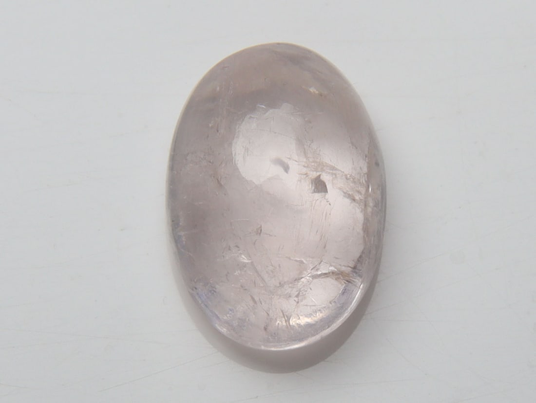 Lovely " Natural Morganite " 5.23 cts Natural Morganite: No Reserve! Title: Lovely " Natural Morganite " 5.23 cts Natural Morganite Additional Information: Gemstone : Natural Morganite Shape and Cut : Oval Cabochon Weight : 5.23 carats Measurements : 13x9 m