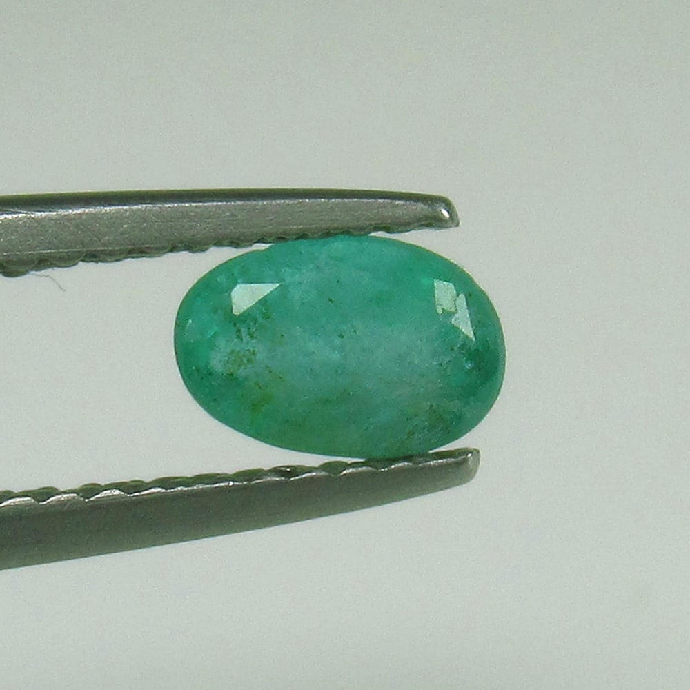 0.70 Ct - Natural Emerald (1 of 3)
