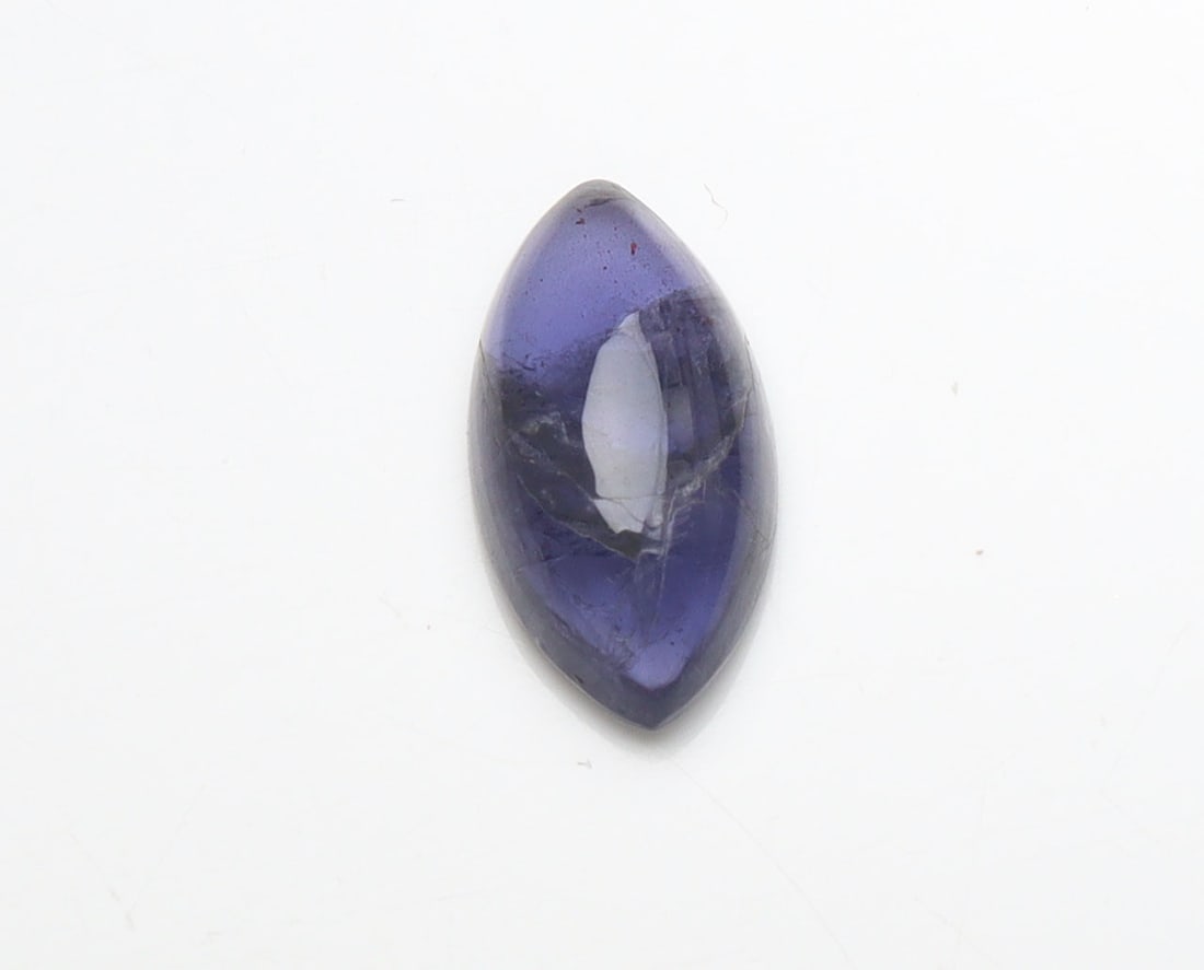 Marvellous " Natural Iolite Violet " 1.78 Cts Natural Iolite: No Reserve! Title: Marvellous " Natural Iolite Violet " 1.78 Cts Natural Iolite Additional Information: Gemstone : Natural Iolite Shape and Cut : Marquies Cabochon Weight : 1.78 Carats Measurements :