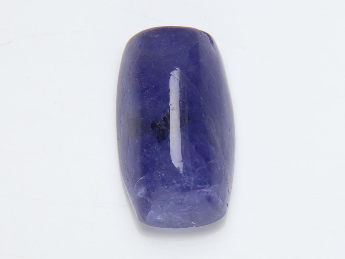 Stunning " Natural Tanzanite " 5.00 Cts Natural Tanzanite: No Reserve! Title: Stunning " Natural Tanzanite " 5.00 Cts Natural Tanzanite Additional Information: Gemstone : Natural Tanzanite Origin: Tanzania Weight : 5.00 carats Dimensions : 13.13x7.58x5.14 mm 