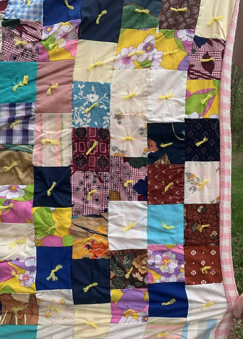 VINTAGE KNOTTED PATCHWORK QUILT - 6