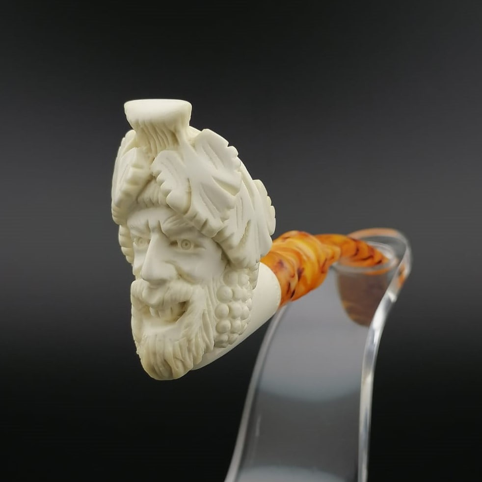 Bacchus Meerschaum Pipe,Greek Mythology,Wine God: Title: Bacchus Meerschaum Pipe,Greek Mythology,Wine God Materials: Meerschaum Dimension: 4.9 inch (12.5cm) Additional Information: Bacchus,Hand carved Meerschaum Pipe. Made in Turkey,Eskisehir by Meer