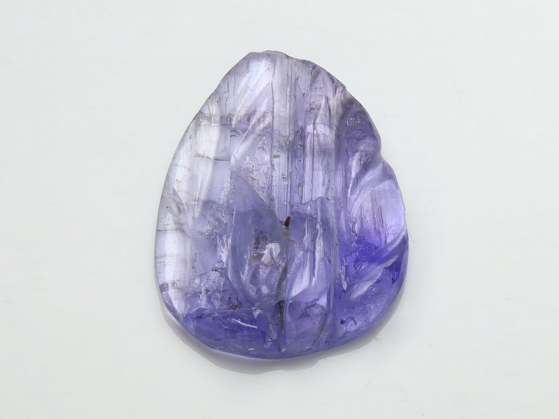 Lovely " Natural Tanzanite Carving " 7.96 Cts Natural Tanzanite Carving: No Reserve! Title: Lovely " Natural Tanzanite Carving " 7.96 Cts Natural Tanzanite Carving Additional Information: Gemstone : Natural Tanzanite Carving Origin: Tanzania Weight : 7.96 carats Dimensions