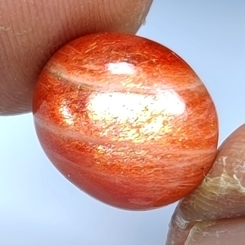 7.00 Ctw Natural Sunstone Oval Cab: No Reserve! Title: 7.00 Ctw Natural Sunstone Oval Cab Stone Clarity: Opaque Gemstones: Natural Sunstone Catseye Carat Weights: 7 Size/Dimensions: 13.30 x 11.30 x 6.30 mm Additional Information: Excell