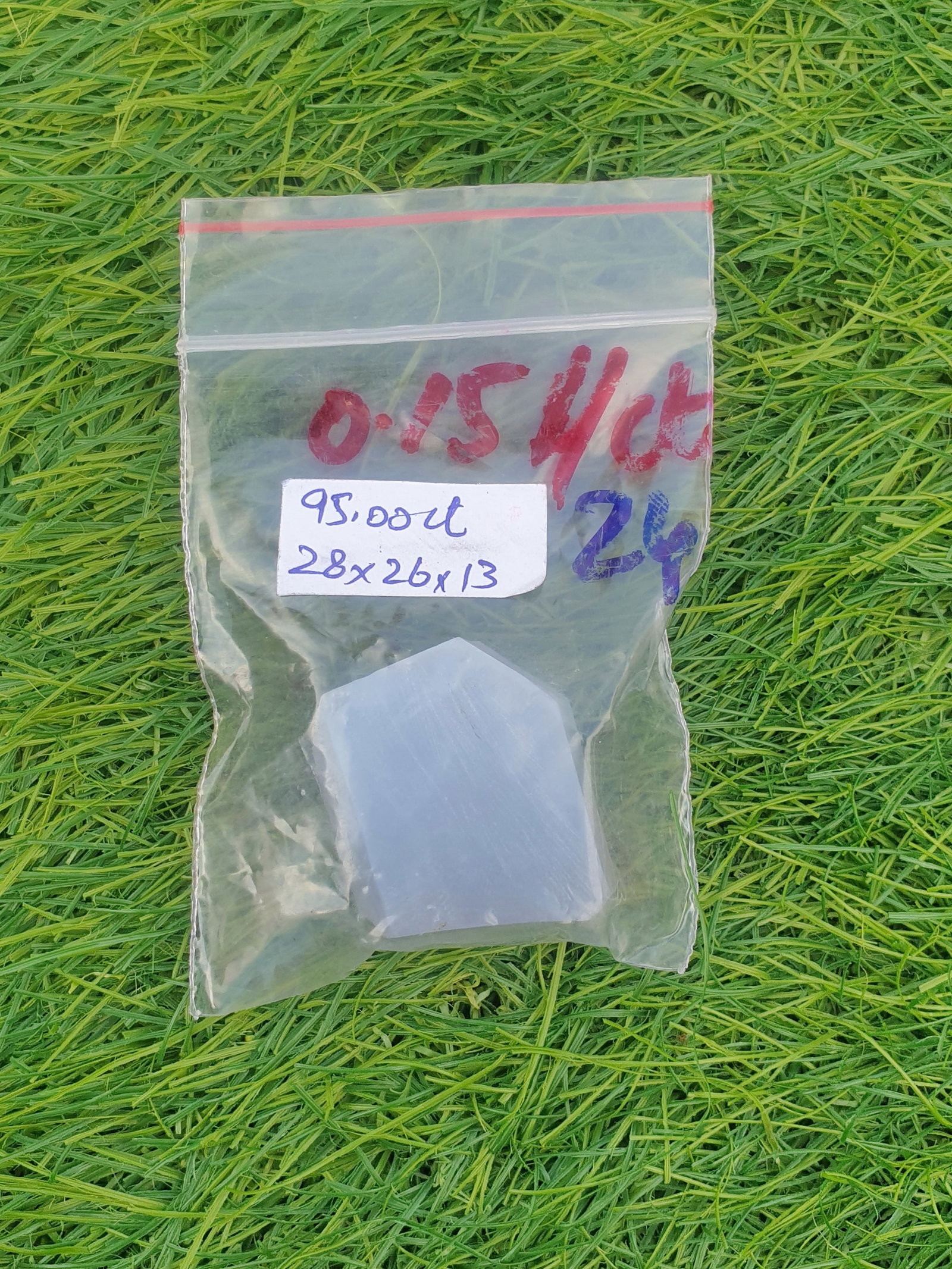 Natural & Unheated~ Blue Chalcedony Rough: Title: Natural & Unheated~ Blue Chalcedony Rough Color/Clarity: Blue Gem Type: Rough Weight: 95.00 Cts Dimensions: 28x26x13 mm Reserve: $1.00 Shipping: Domestic: Flat-rate of $35.00 to anywhere within