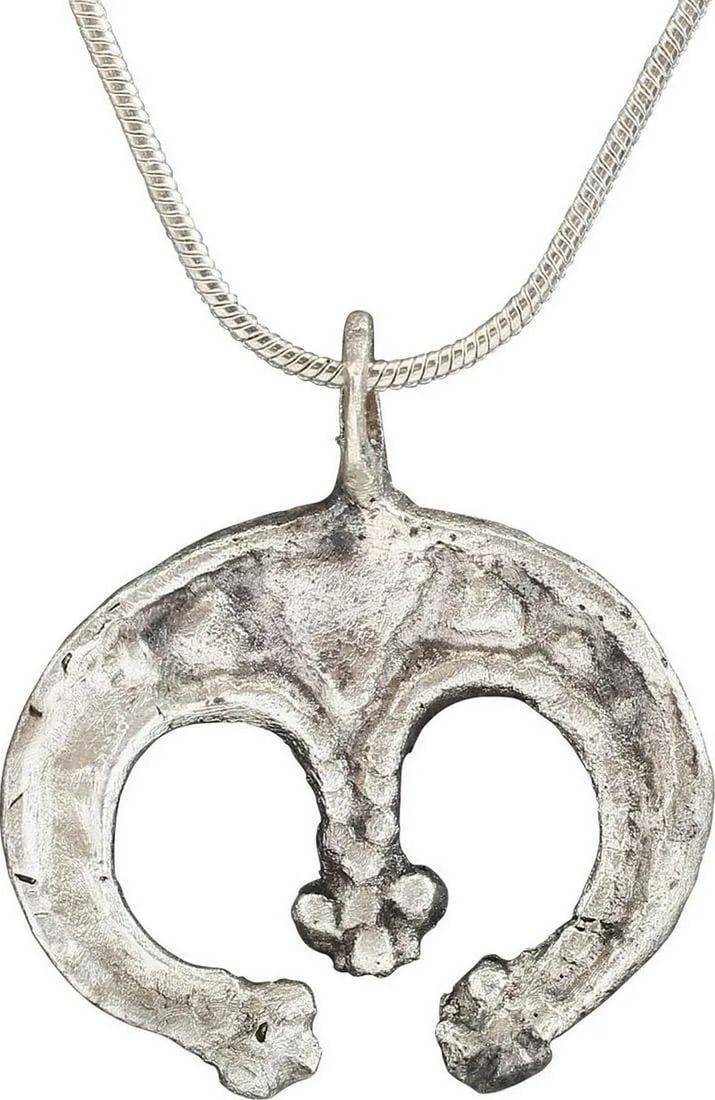 VIKING LUNAR PENDANT NECKLACE, 10th-11th CENTURY AD (1 of 3)