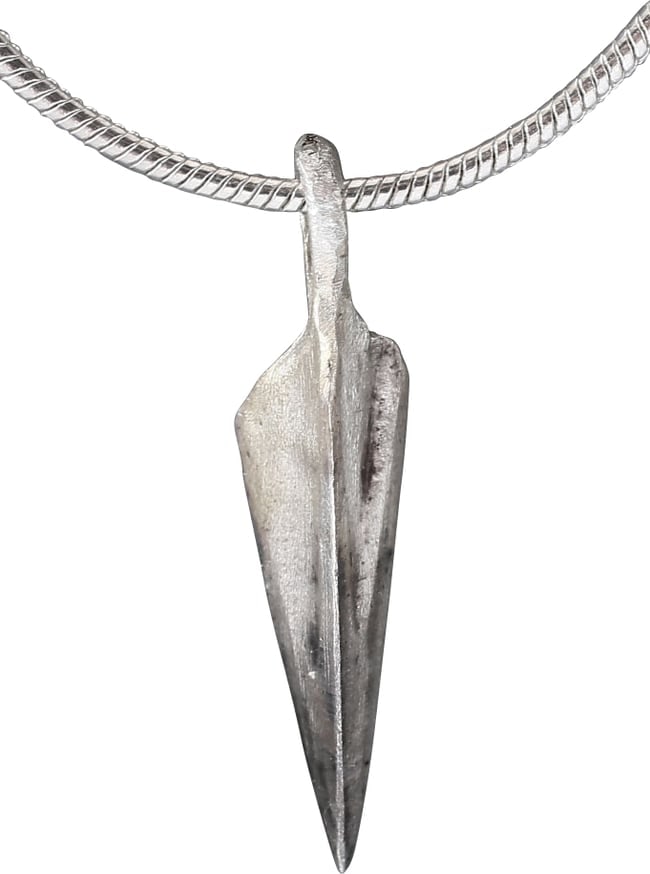 ROMAN ARROWHEAD PENDANT, 3rd-5th CENTURY AD. (1 of 3)