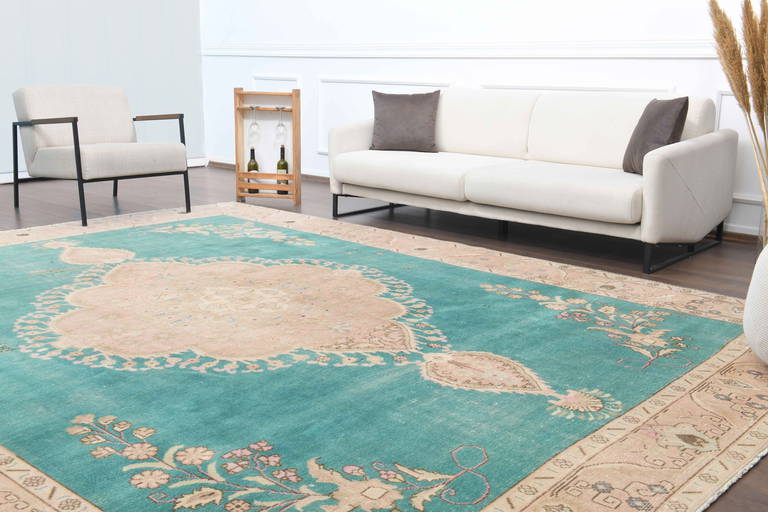 Woven Masterpieces Persian Rugs Auction on Sep 12, 2023 by Jasper52 in NY