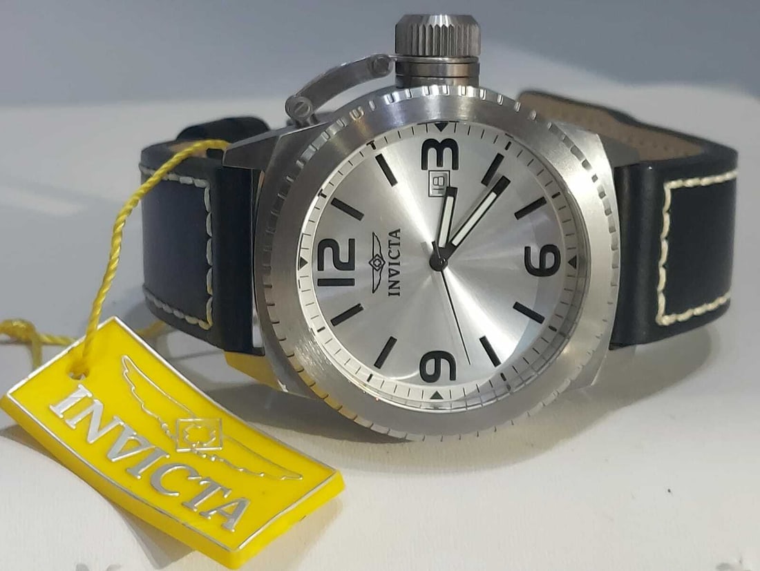 DESIGNER INVICTA MODEL 1110 CORDUBA COLLECTION MENS QUARTZ WATCH LEATHER STRAP: Title: DESIGNER INVICTA MODEL 1110 CORDUBA COLLECTION MENS QUARTZ WATCH LEATHER STRAP Additional Information: DESIGNER INVICTA MODEL Nro. 1110 CORDUBA COLLECTION MENS QUARTZ WATCH BLACK LEATHER STRAP