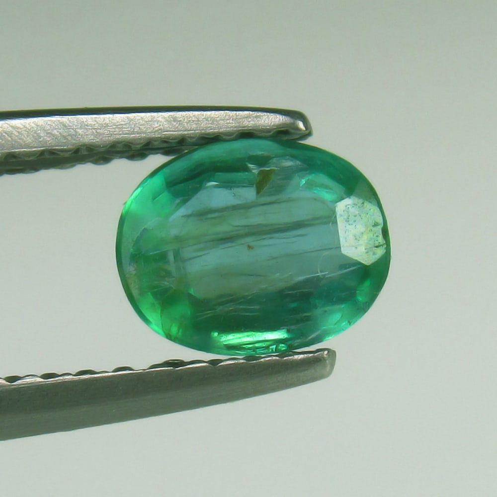 0.74 Ct - Natural Emerald (1 of 2)