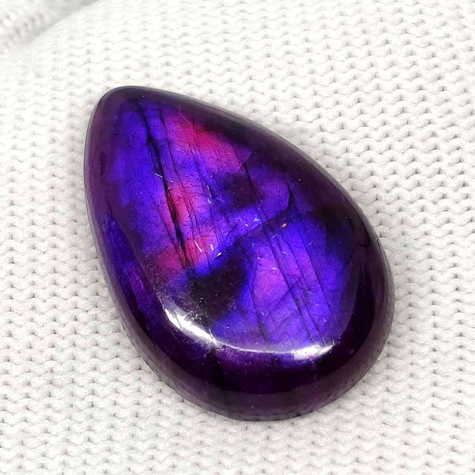 33.65 Ct "Stunning" Purple Fire Labradorite (1 of 2)