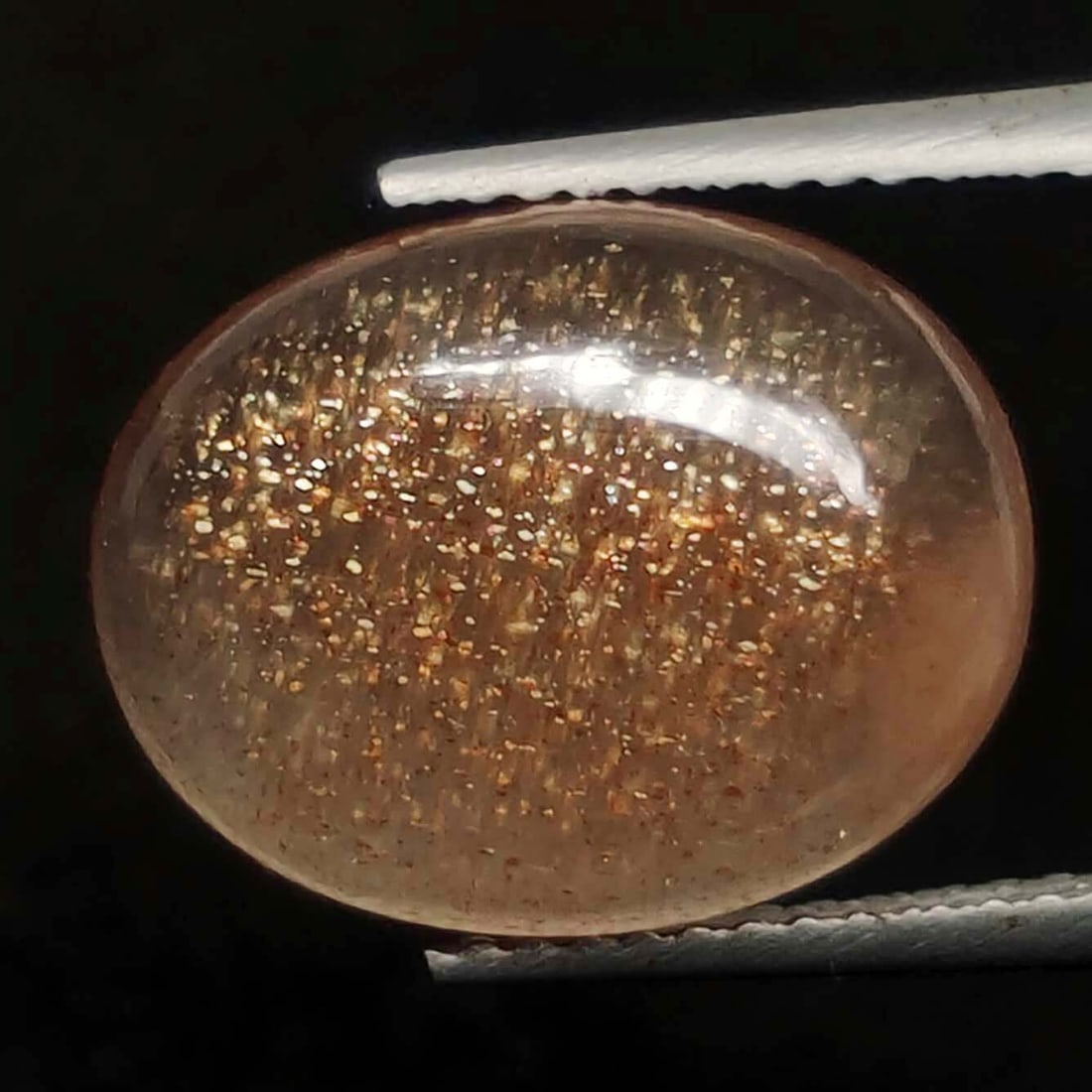 5.60 ct Natural Sunstone: No Reserve! Title: 5.60 ct Natural Sunstone Additional Information: Gemstones: Natural Sunstone Carat Weights: 5.60 ct Size/Dimensions: 14.70 X 11.50 X 4.30 mm Materials & Techniques: Sunstone Shippin